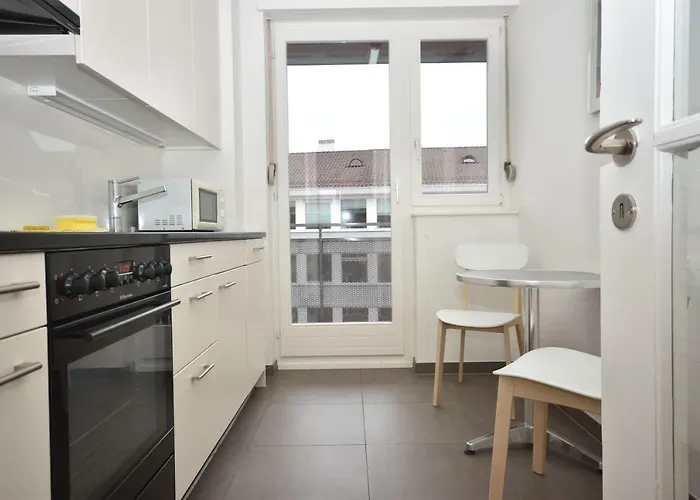 Апартаменты Spacious 1br Near Opera And - Mill 5 43 *